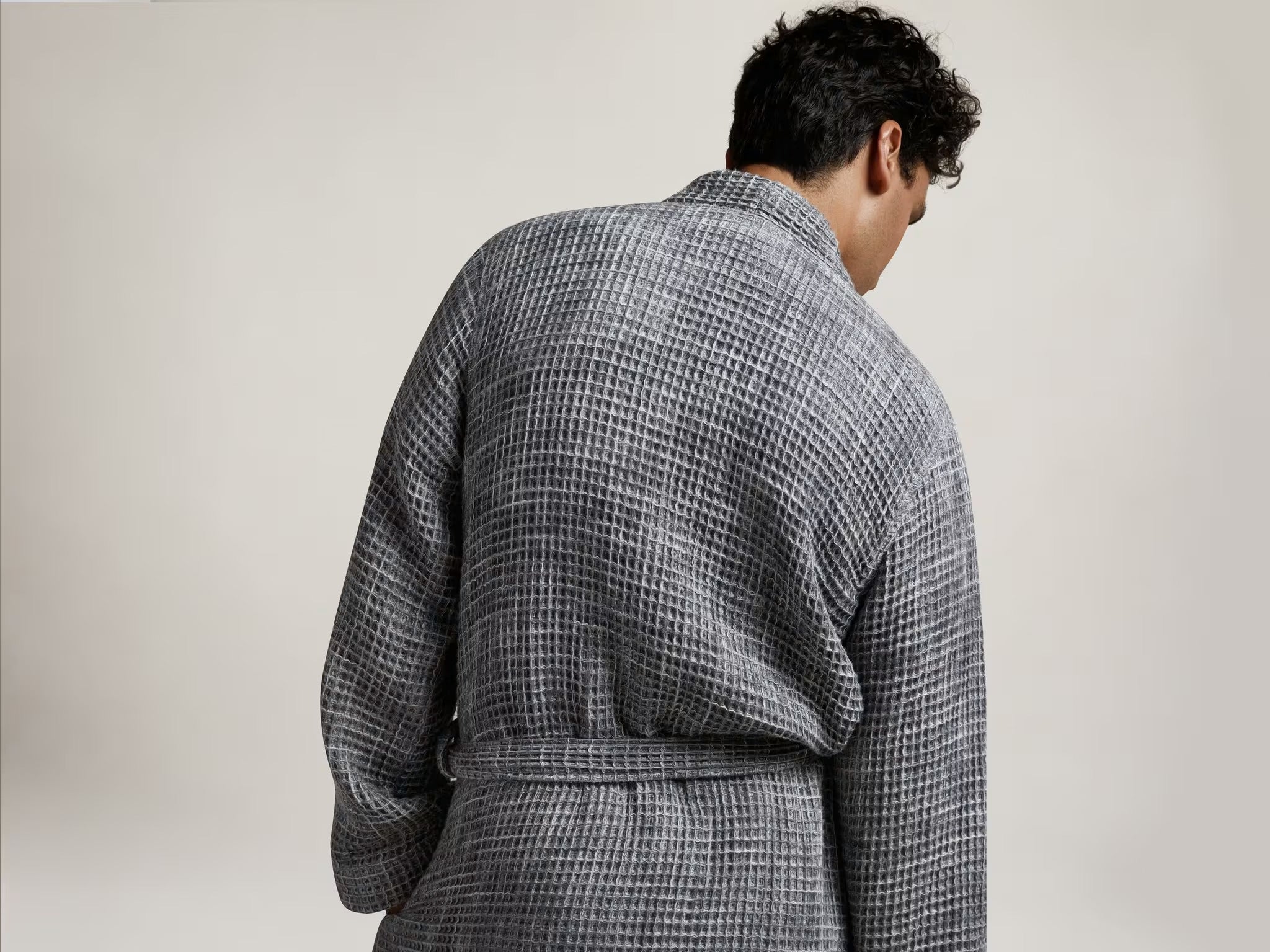 Soft & Cozy Waffle Weave Robe for Women - Grey Bathrobe with Pockets - Perfect for Spa, Lounging & Relaxation at Home