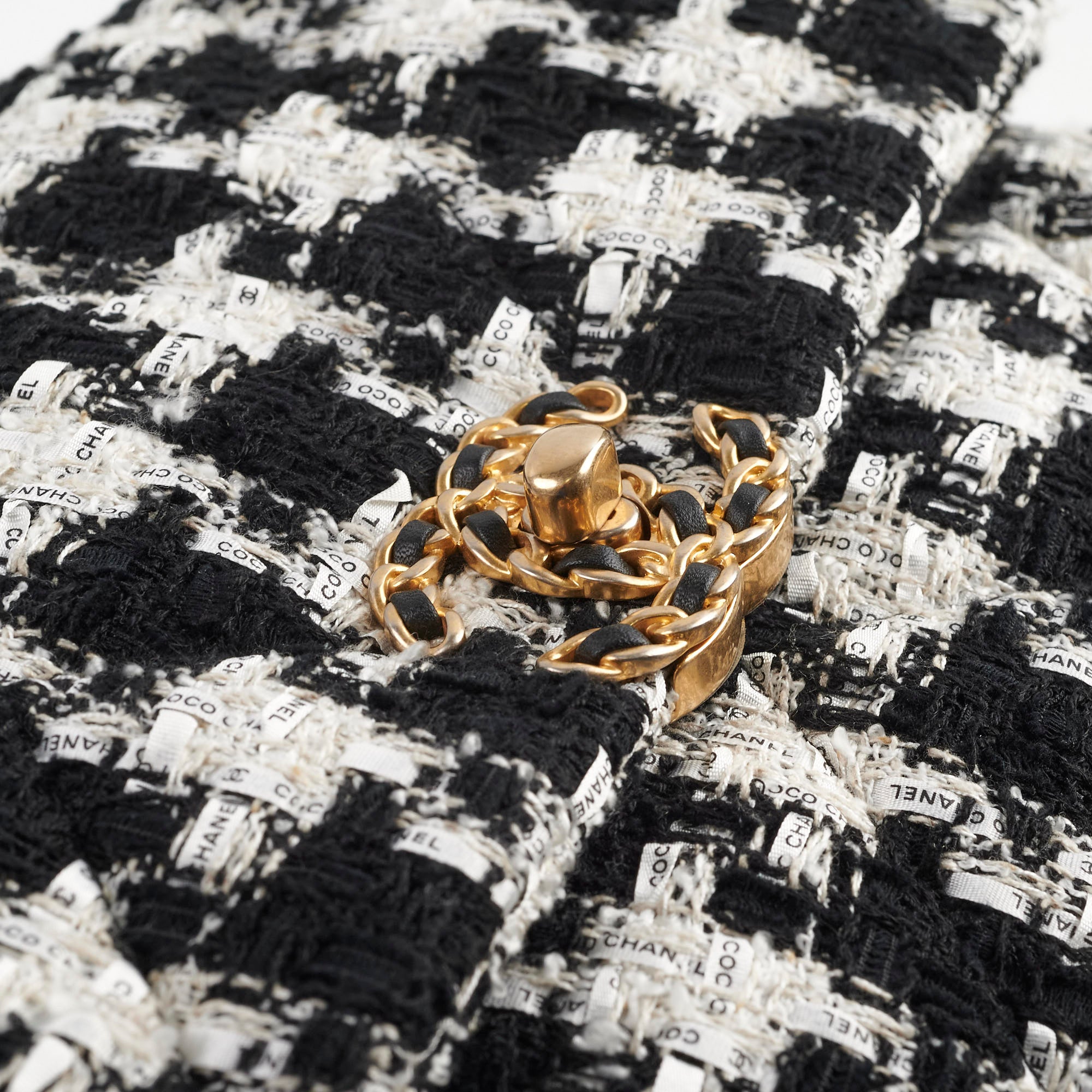 Chanel 19 Tweed Handbag Medium/Large Flap Bag 2020 Collection - Luxury Designer Shoulder Bag for Women, Perfect for Work, Parties & Special Occasions
