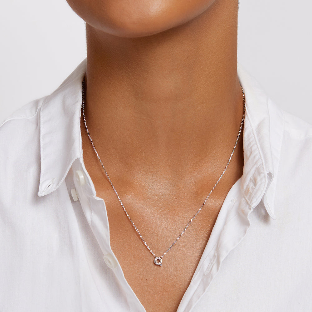 Elegant Silver Diamond Letter Q Necklace for Women - Perfect Gift for Birthdays, Anniversaries & Special Occasions