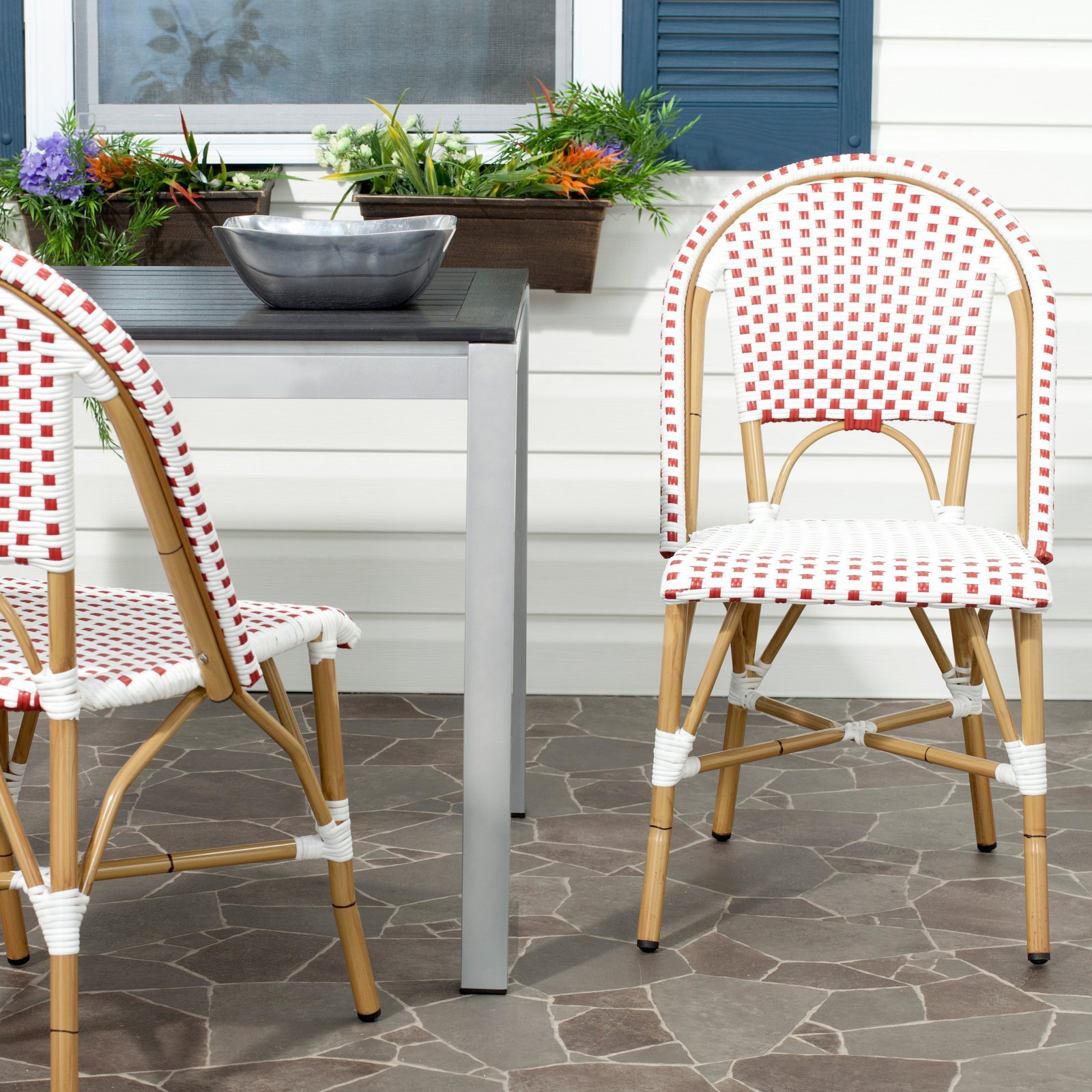 Safavieh Hooper Indoor-Outdoor Stacking Chairs Set of 2 - Blue & White Striped Patio Dining Chairs for Backyard, Poolside & Garden Use