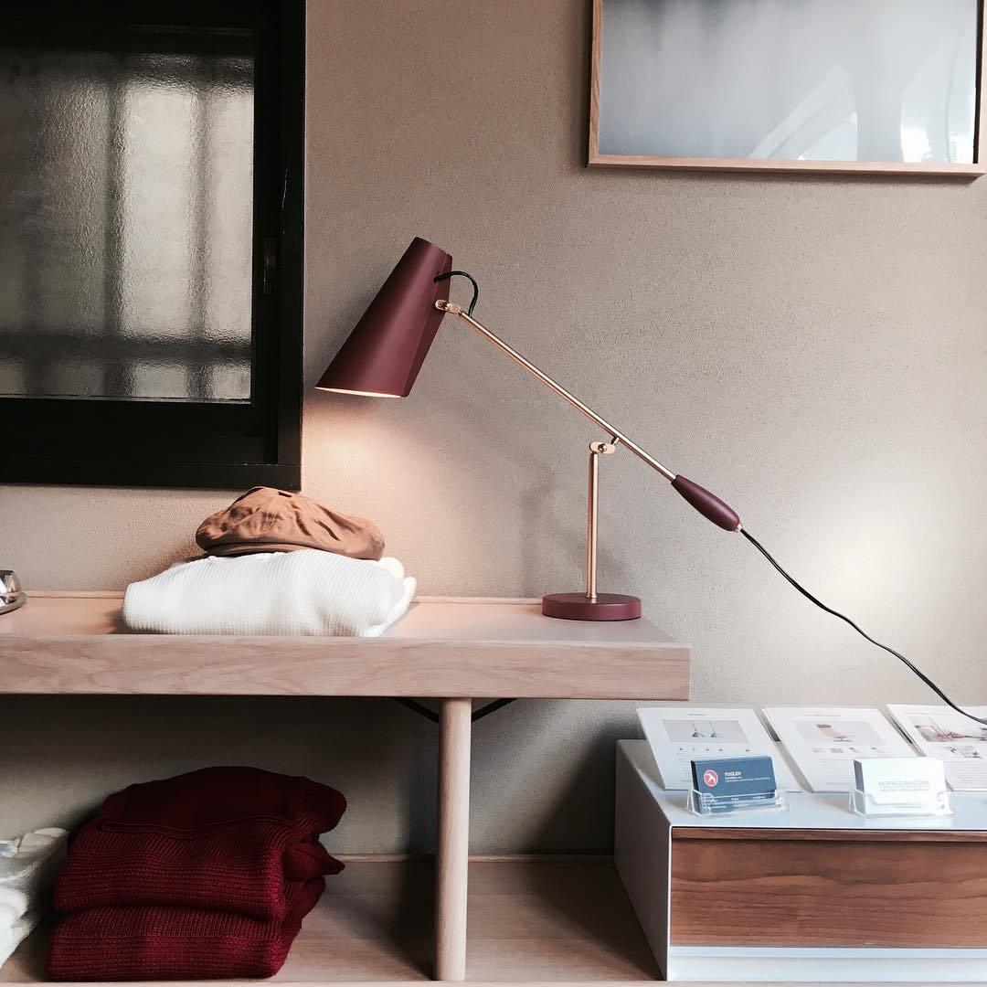 Modern Birdy Table Lamp - Adjustable LED Desk Light for Home Office, Bedroom & Study - Perfect for Reading, Working & Decor