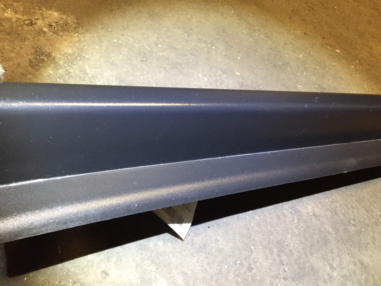00-06 BMW X5 E53 Right Passenger Side Skirt Rocker Panel Molding 8408706 OEM Replacement Part - Perfect for Off-Roading & Daily Driving