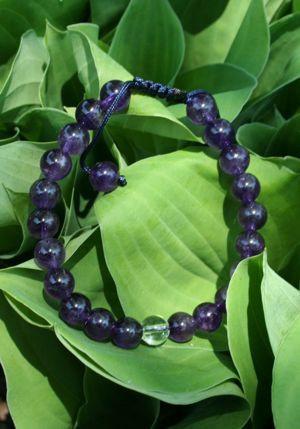 Natural Amethyst Beaded Wrist Mala Bracelet - Healing Crystal Meditation Jewelry for Women & Men - Perfect for Yoga, Mindfulness & Spiritual Practice