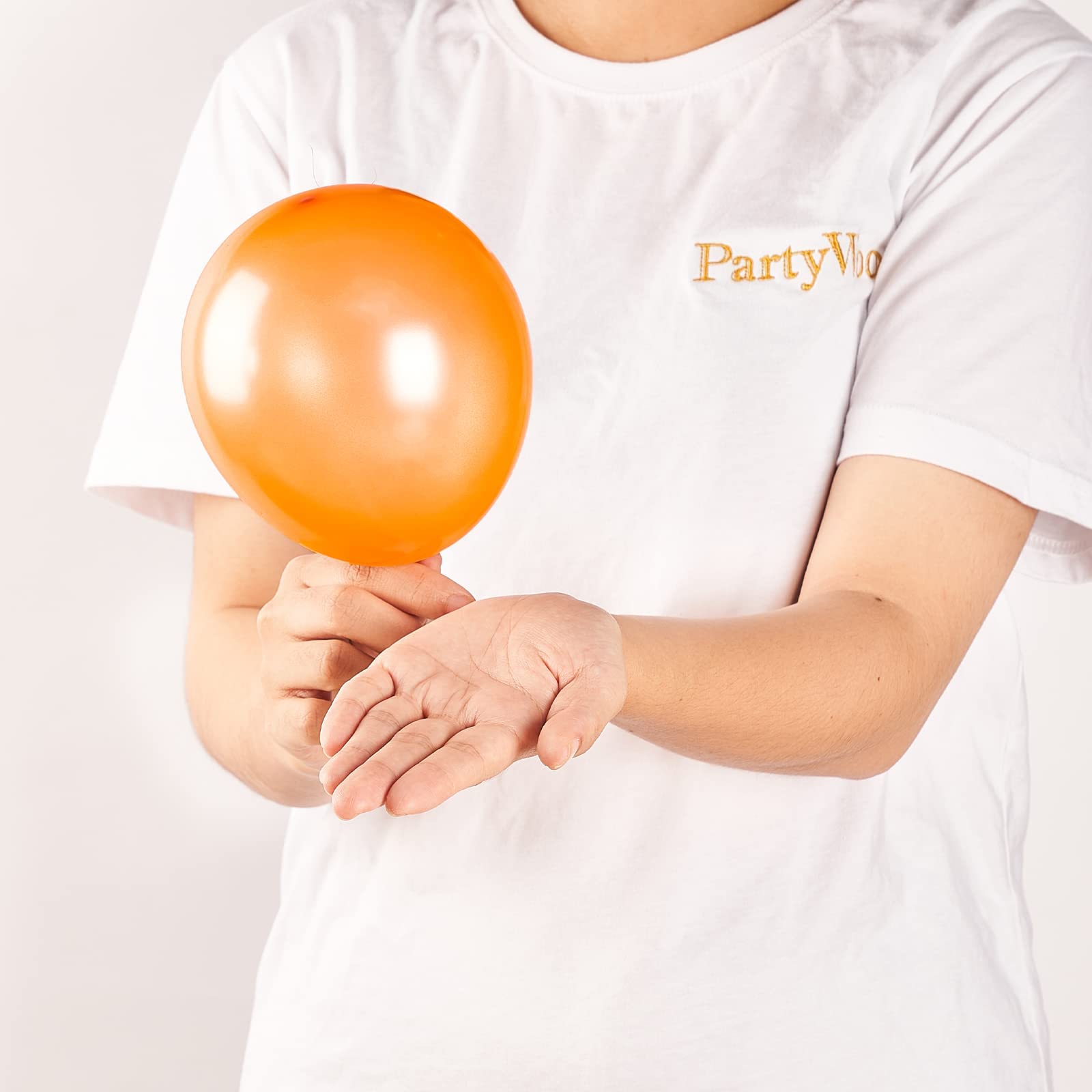 PartyWoo Tangerine Orange Balloons - 120 Pack 5 Inch Deep Orange Balloons for Garland & Arch Decor | Perfect for Birthday, Wedding & Party Decorations | Vibrant Dark Orange Balloon Set for Festive Events & Celebrations