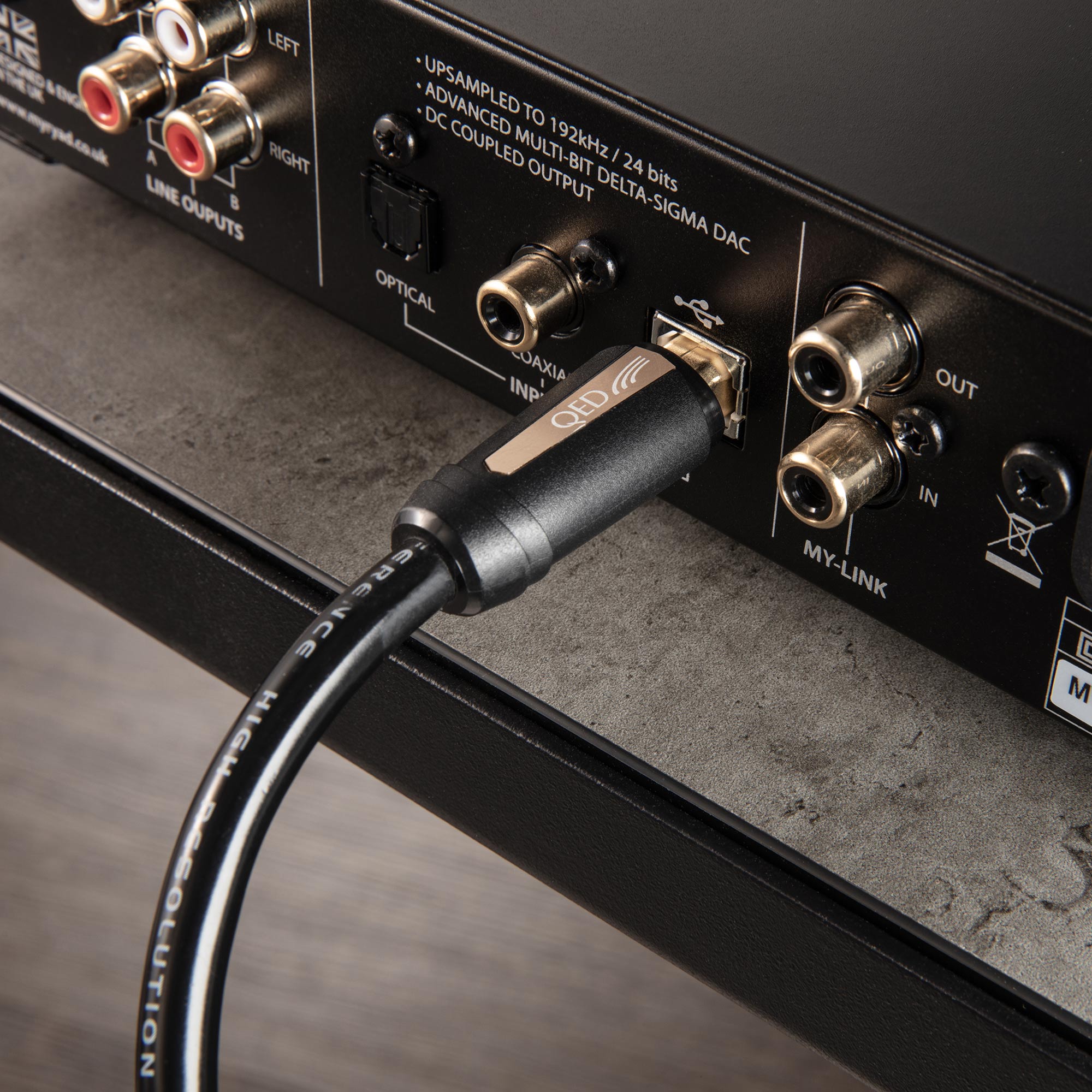 QED Reference High Resolution USB A to B Cable for Audiophile Digital Audio & Studio Equipment - Perfect for DACs, CD Players & Hi-Fi Systems