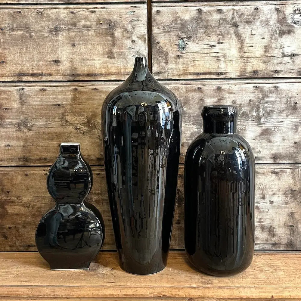 Elegant Black Imperial Vase - Handcrafted Ceramic Home Decor for Living Room, Dining Table & Wedding Centerpiece