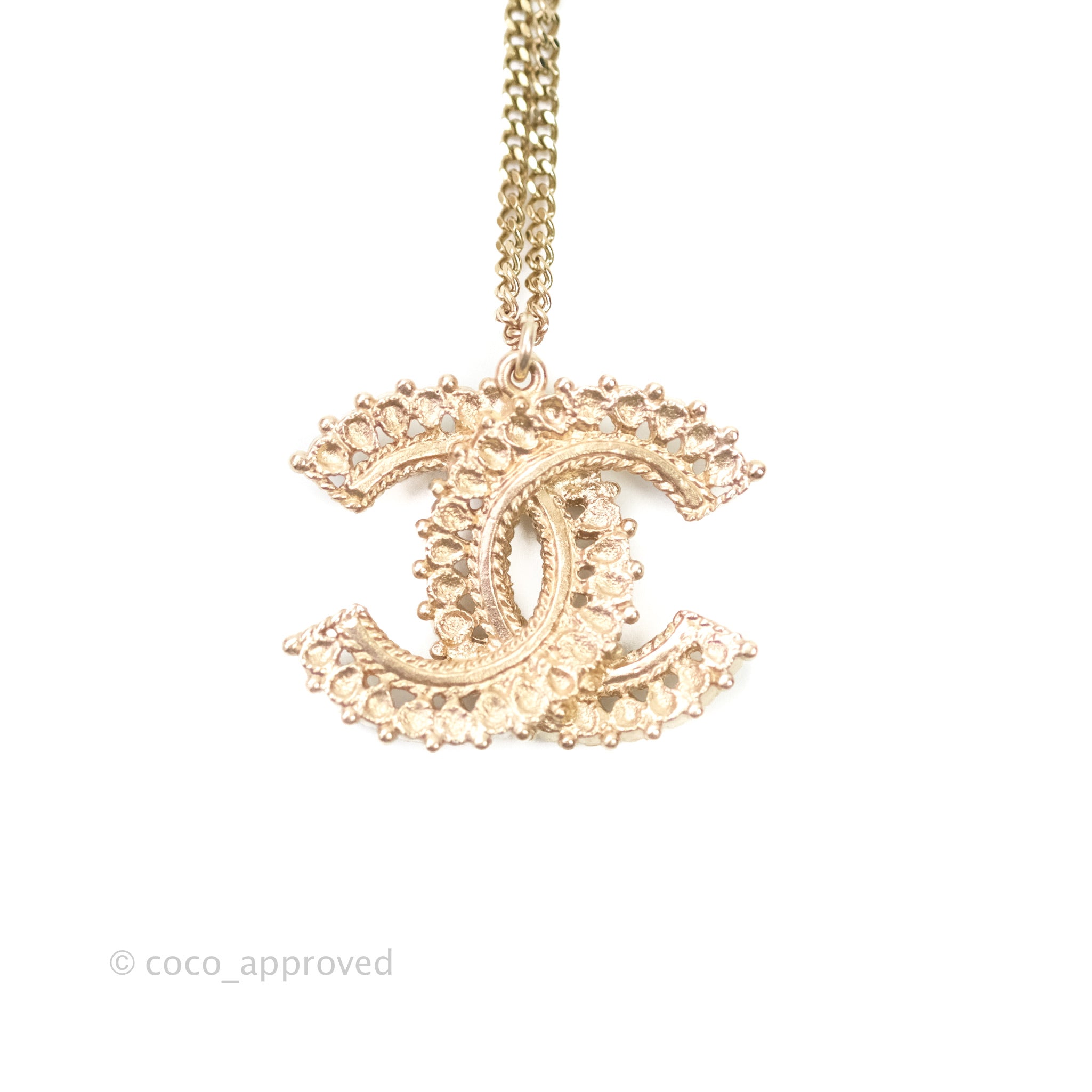 Chanel CC Pearl Pendant Necklace 18K Gold Tone Luxury Jewelry for Women - Perfect for Parties, Weddings & Special Occasions