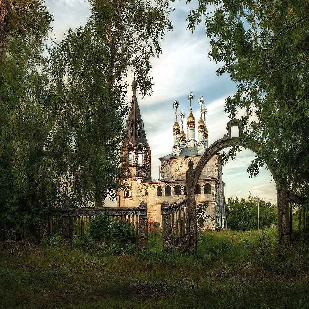 Old Castle 8x8ft Photography Backdrop - Outdoor Architectural Theme for Photo Shoots