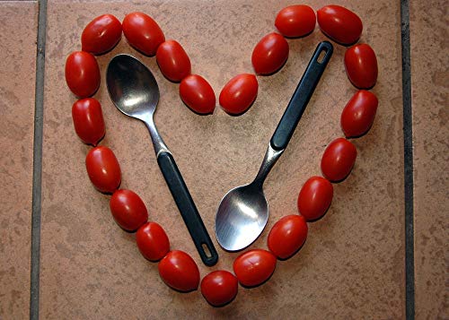 20x30 Inch Laminated Tomato Poster - Vibrant Red Diet & Healthy Food Wall Art - Perfect for Kitchen Decor, Dining Room, or Restaurant Wall Decoration