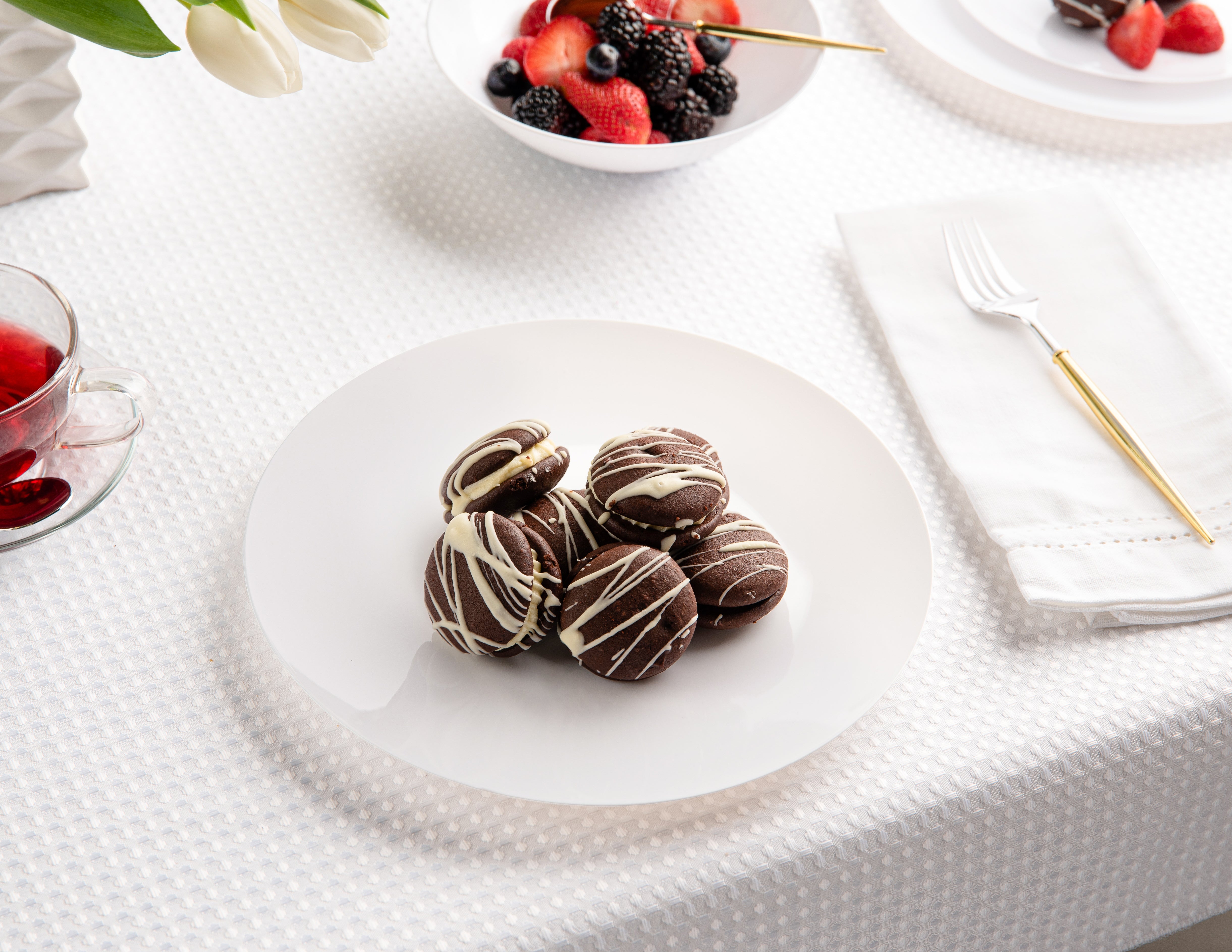 Eco-Friendly White Round Plastic Plates - 100% Organic & Biodegradable - Perfect for Parties, Picnics & Sustainable Dining