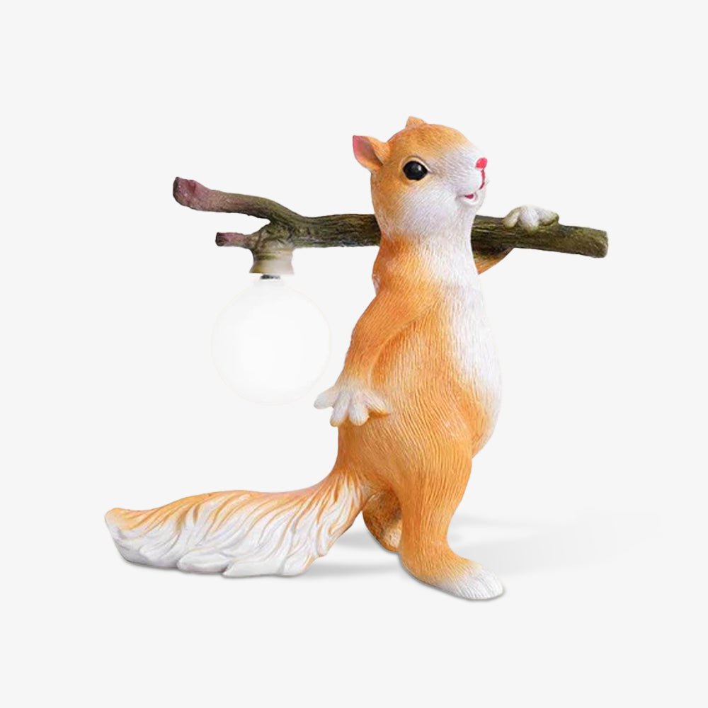 Modern Squirrel-Shaped Table Lamp - Cute Animal Desk Light for Kids Room, Study & Nursery Decor - Perfect Night Light for Bedtime Reading & Cozy Ambience