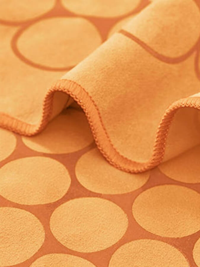 Non-Slip Agoy Gecko Touch Yoga Towel - Ultra Absorbent & Eco-Friendly for Hot Yoga, Pilates & Workouts - Perfect for Grip & Sweat Control in Studios or Home Gym