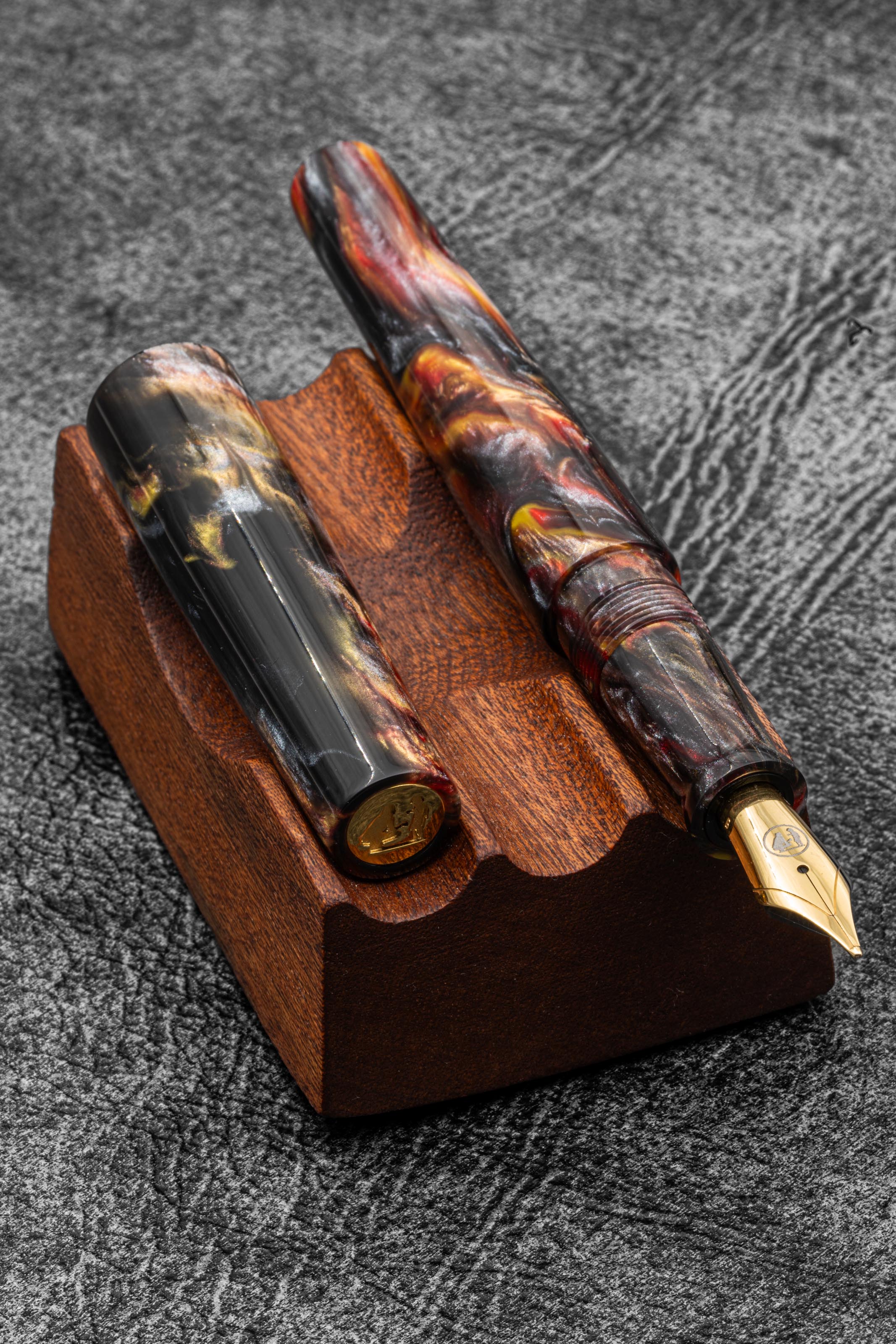 Galen X Studyo Agackakan Fountain Pen V1 - Premium Black Velvet Hibiscus Design for Writing, Calligraphy & Gift Giving | Elegant Office, School & Special Occasion Pen