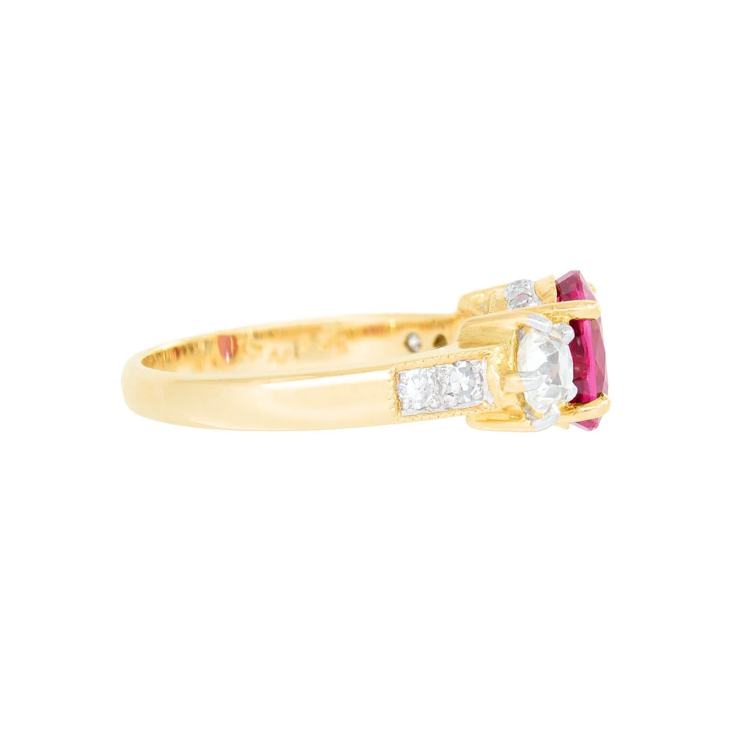18K Gold Natural Spinel & Diamond Ring for Women – Elegant Vintage Style Jewelry for Engagement, Wedding & Special Occasions