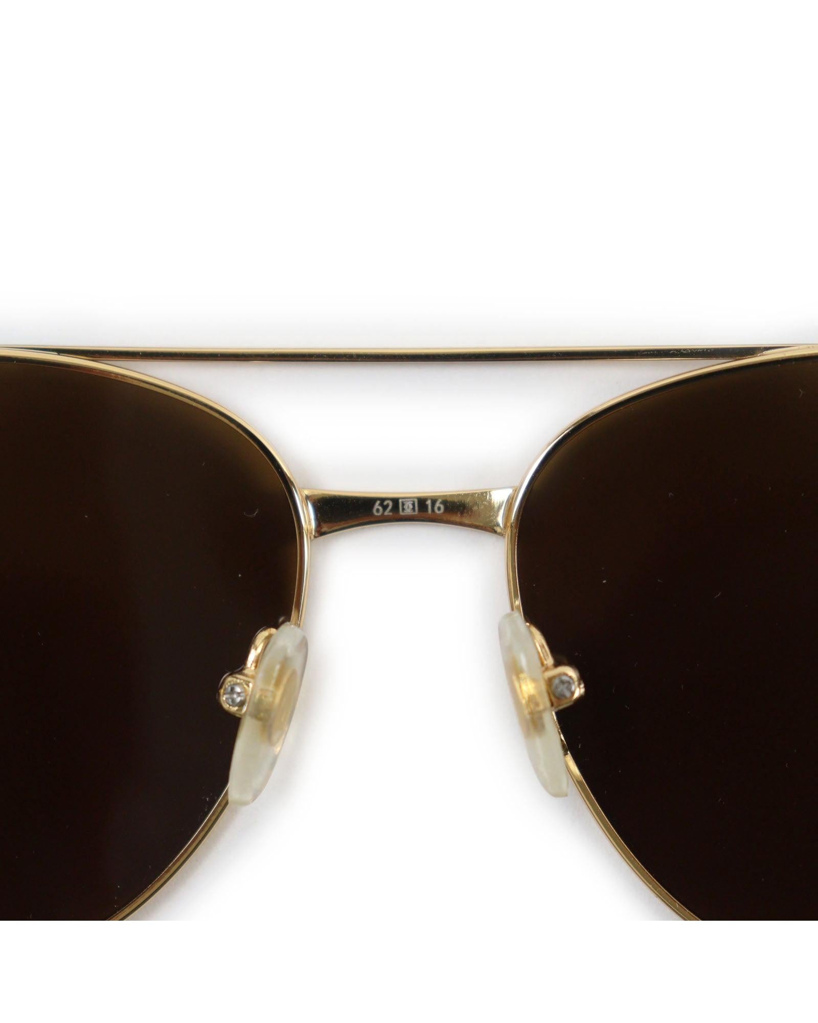 Classic Aviator Sunglasses for Men & Women - Polarized UV Protection - Retro Pilot Shades for Driving, Travel & Outdoor Activities