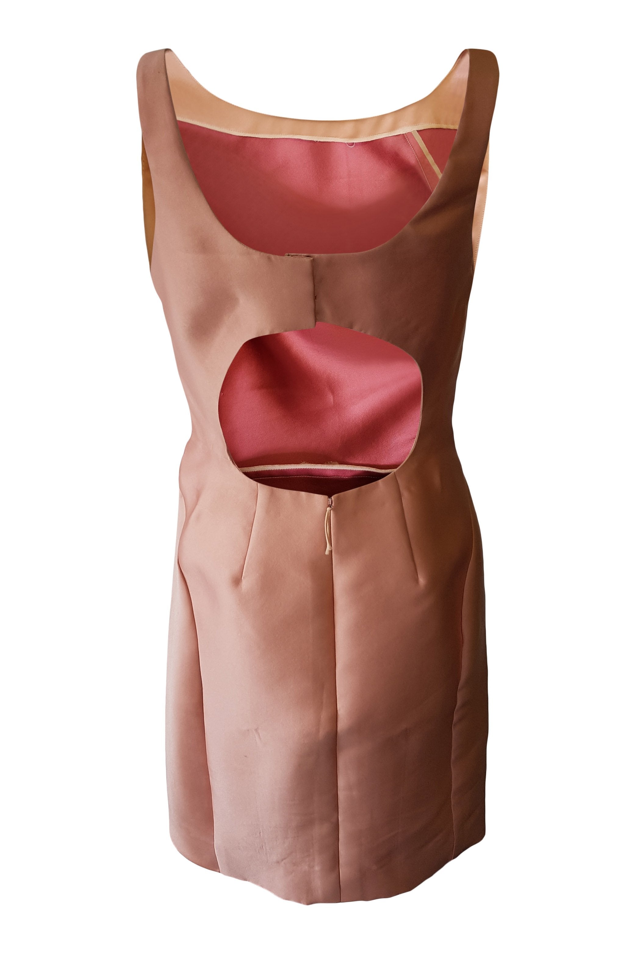 J.MENDEL Oyster Pink Silk Backless Mini Dress - Women's Size UK 8 (US 4) - Elegant Evening Gown for Cocktail Parties, Weddings & Special Occasions