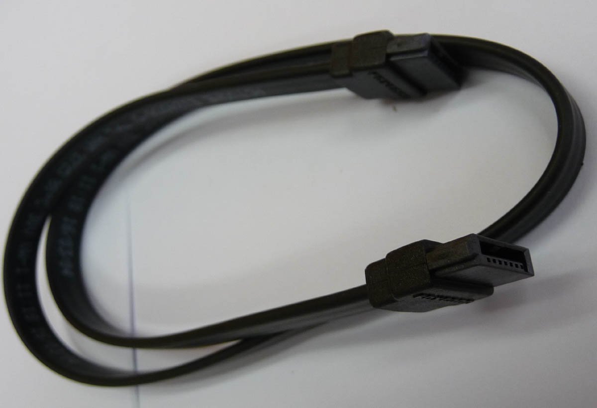 SATA Cable Black High-Speed Data Transfer for PC, Laptop, and Gaming Setup