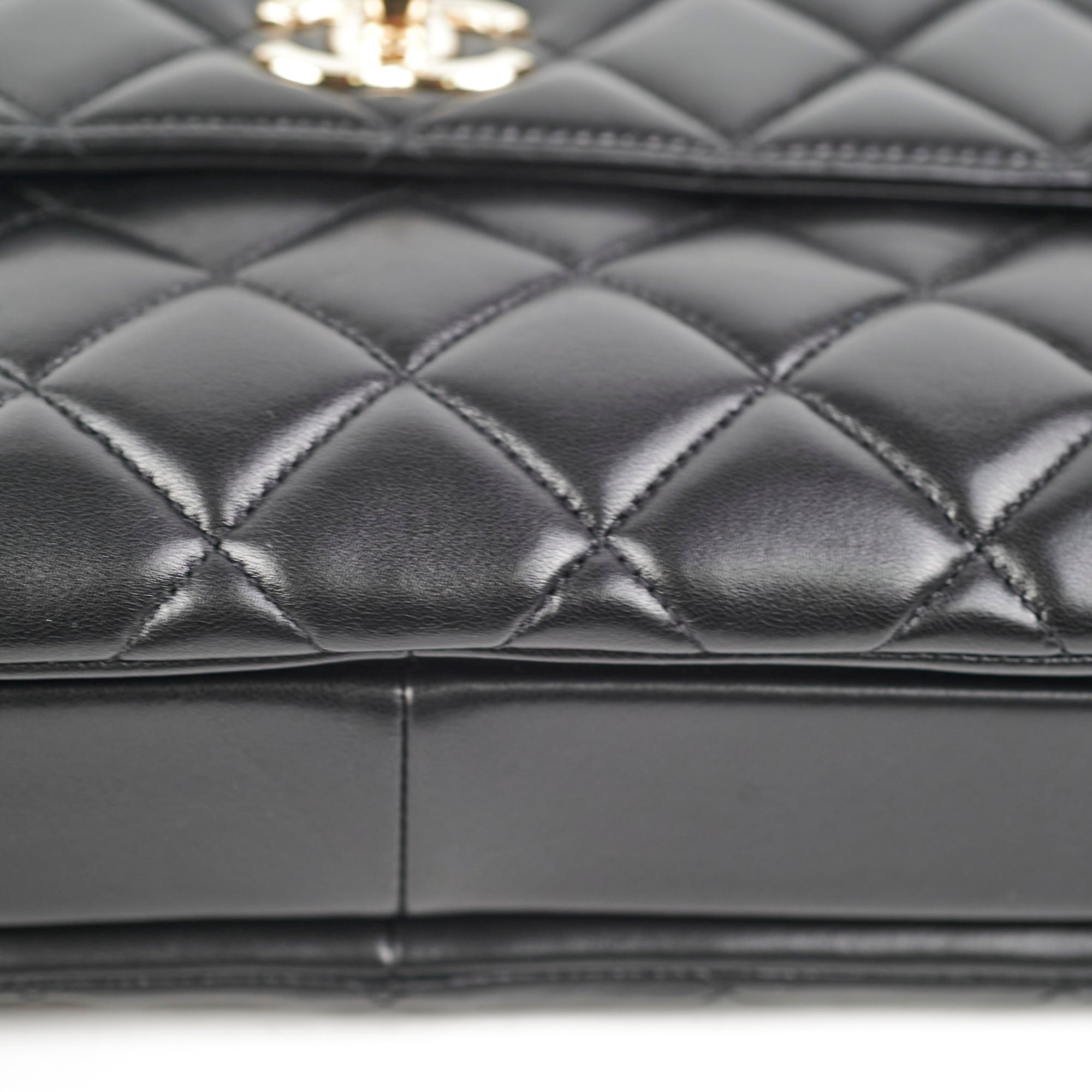 Chanel Trendy CC Medium Lambskin Black Quilted Shoulder Bag 24S Collection - Luxury Designer Handbag for Women, Perfect for Date Night & Special Occasions