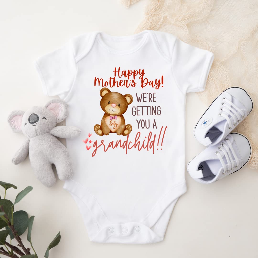 Happy Mother's Day Baby Announcement Onesie - Cute Pregnancy Reveal Gift for Mom & Mother-in-Law | 2023 Gender Neutral Baby Shower & Surprise Gift Idea | Perfect for First-Time Moms, Grandmas & Special Occasions