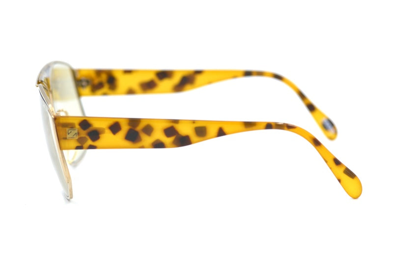 Carl Zeiss 9302 Photochromic Lenses - Adaptive Light & UV Protection for Outdoor Activities, Driving & Sports