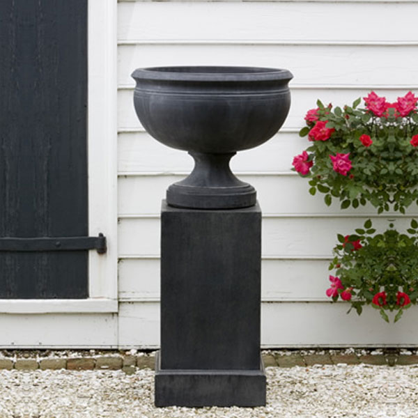 Williamsburg Plantation Urn Planter by Campania International - Elegant Garden Decor for Patio, Porch & Outdoor Landscaping