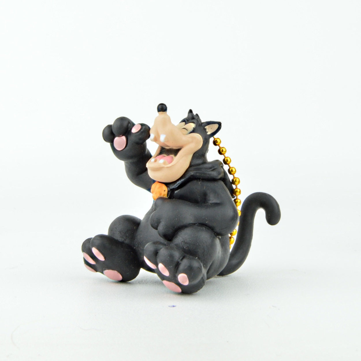 Disney Halloween Black Cat Mascot Keychain - Cute Swing Keyring for Bags & Backpacks - Perfect for Halloween Decor, Cosplay Accessories & Gift Giving
