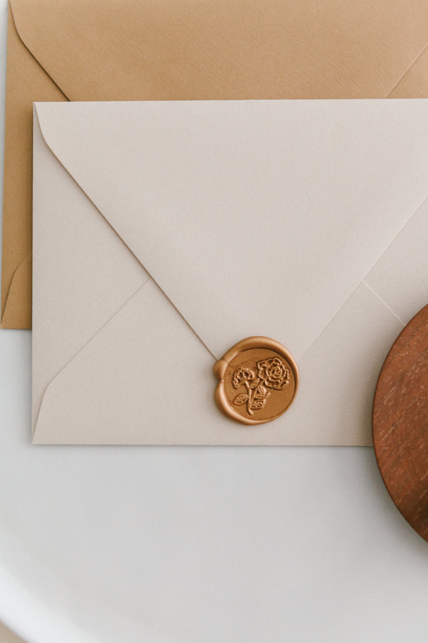 Elegant Garden Rose Wax Seal Stamp for Wedding Invitations, Letters & DIY Crafts - Vintage Style Wax Seal Kit for Envelopes, Scrapbooking & Gift Wrapping