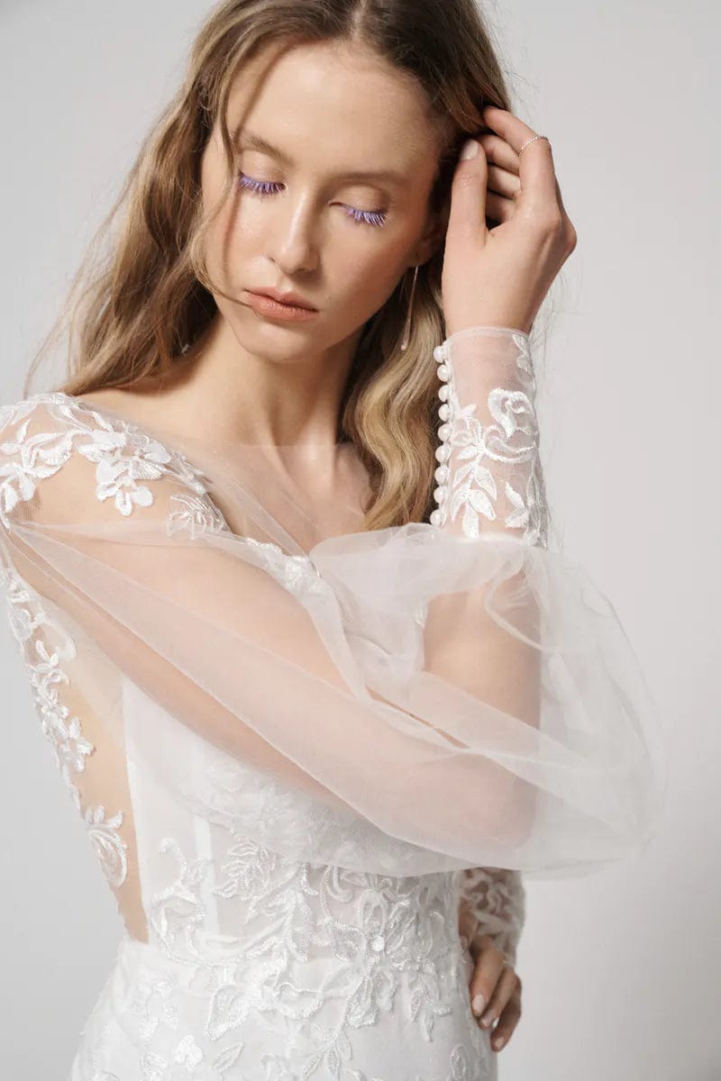 Alyne by Rivini Anjelica Wedding Dress - Size 10 | Elegant Lace Bridal Gown for Church & Outdoor Ceremonies
