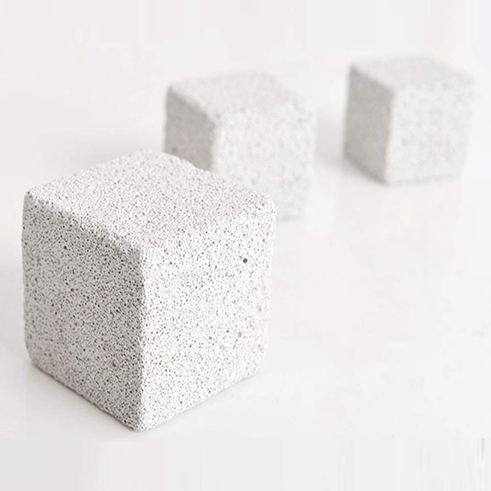 Natural Mineral Stone Chew Toy for Small Pets - 4.5cm Teeth Grinder for Hamster, Rat, Chinchilla & Rabbit (Pack of 5) | Promotes Dental Health & Prevents Overgrown Teeth - Perfect for Cage Enrichment & Stress Relief