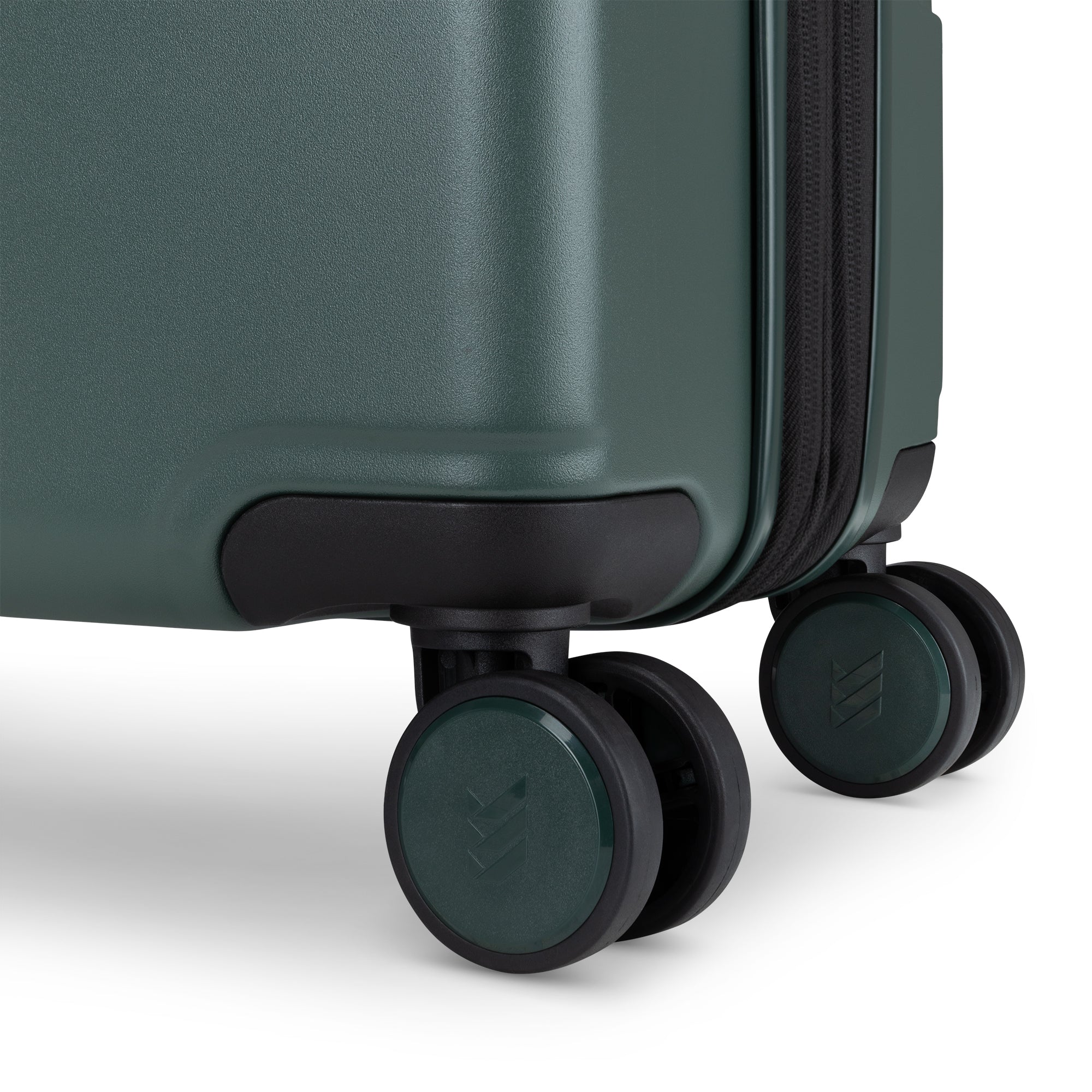 Travelite Expandable Polycarbonate Spinner Luggage - Medium Size Lightweight Suitcase for Business Travel & Vacation | Durable Carry-On with 360° Wheels
