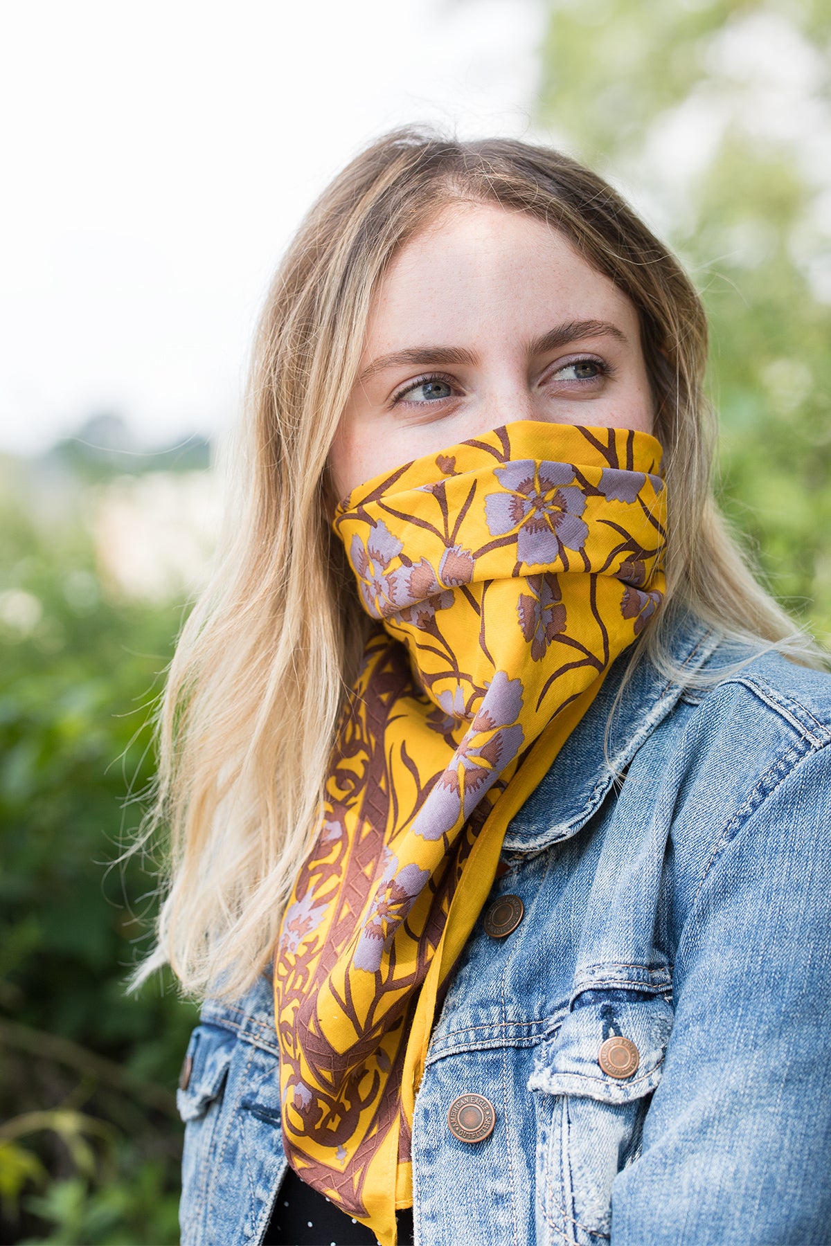 Floral Bandana Scarf - Stylish & Versatile Fashion Accessory for Women, Men - Perfect for Headband, Neck Scarf, Hair Wrap, Face Covering & Outdoor Activities