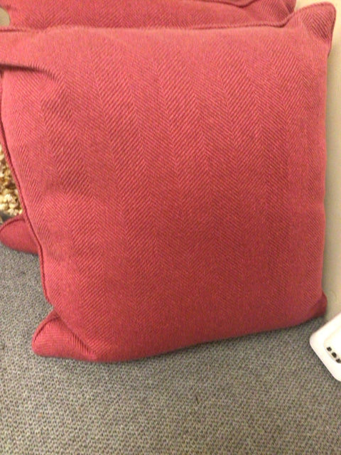 Premium Salmon-Colored Fabric Pillow - Soft & Comfortable Decorative Throw Pillow for Living Room, Bedroom, or Sofa - Perfect for Home Decor and Cozy Relaxation