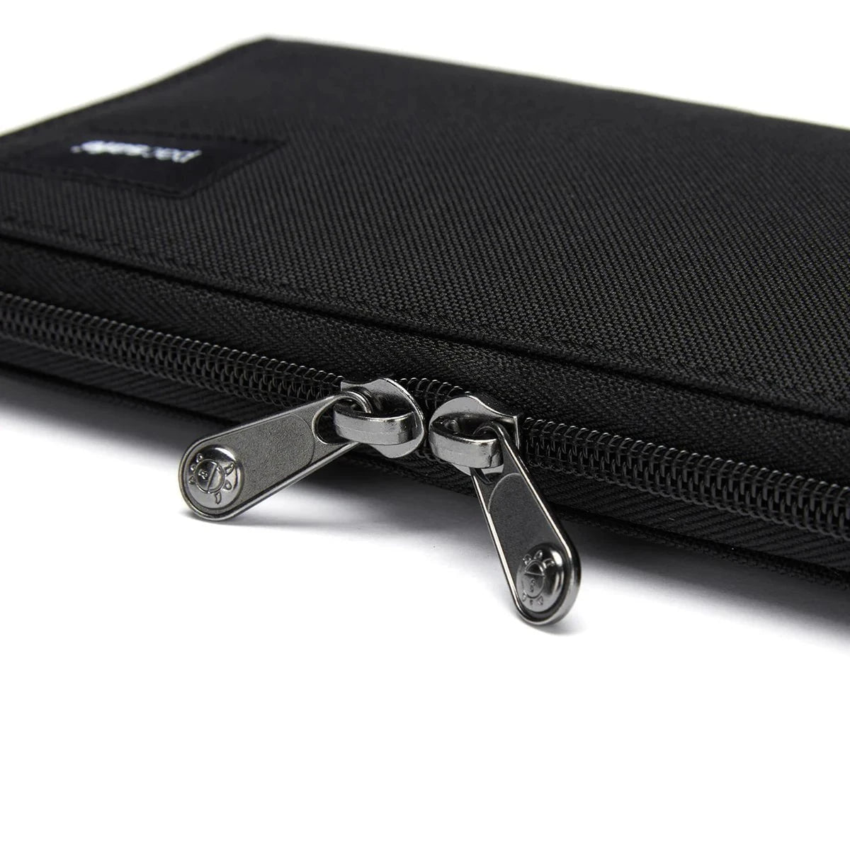 Pacsafe RFIDsafe™ RFID Blocking Continental Wallet - Secure Travel Wallet for Credit Cards & Passport - Perfect for International Trips & Daily Commute
