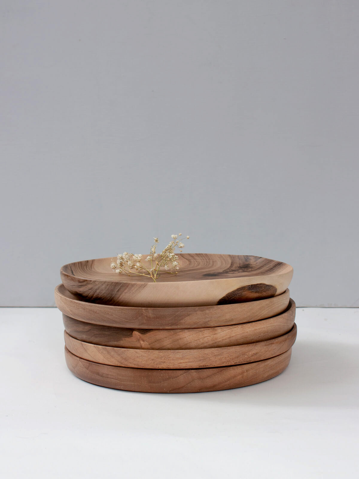 Premium Walnut Wood Serving Dish - Handcrafted Natural Wooden Bowl for Cheese, Fruit, Nuts & Appetizers - Perfect for Charcuterie Boards, Dinner Parties & Home Decor