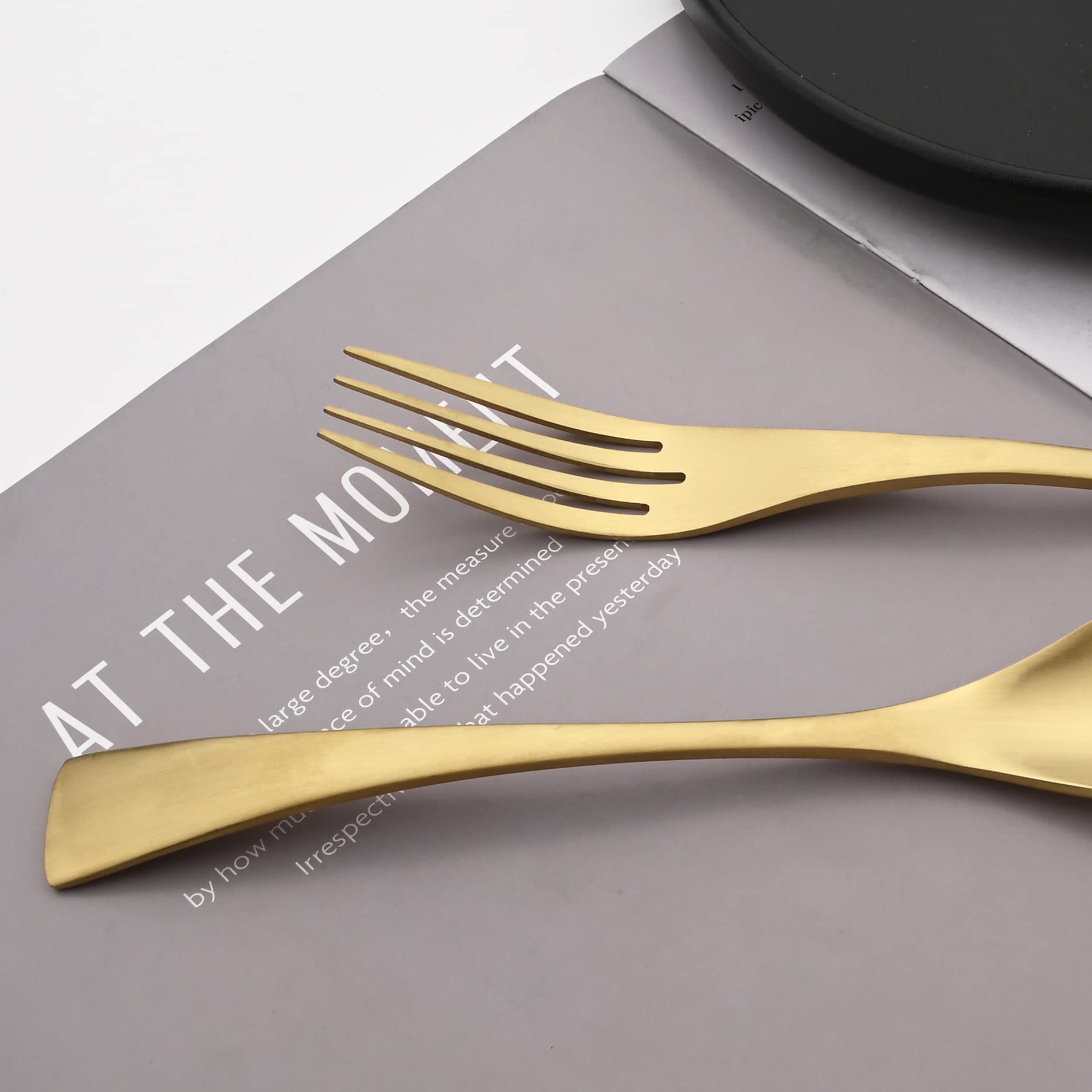 Premium 18/10 Stainless Steel Matte Champagne Gold Flatware Set - 24-Piece Cutlery with Steak Knives, Forks & Spoons for 4 People | Elegant Dining Utensils for Weddings, Dinner Parties & Home Entertaining