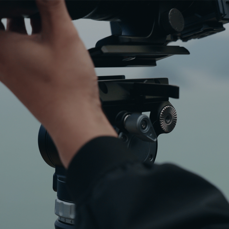 Ulanzi VideoFast Heavy Duty Tripod Kit - Professional Camera Stand with Quick Release Plate for DSLR, Mirrorless, Camcorder - Perfect for Vlogging, Live Streaming & Outdoor Photography