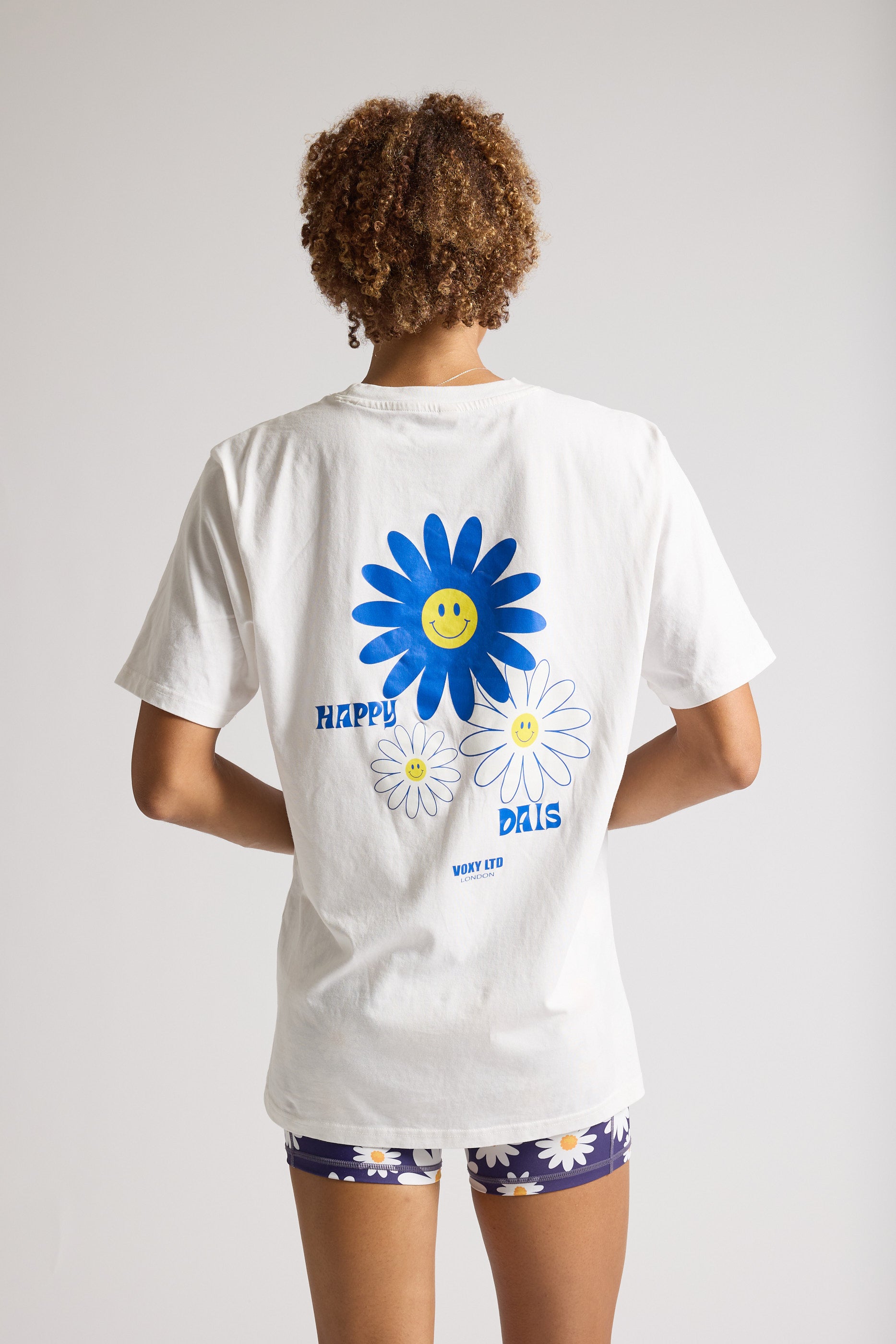 Happy Dais Oversized T-Shirt for Women - Soft Cotton Relaxed Fit Tee - Casual Loungewear & Streetwear Fashion