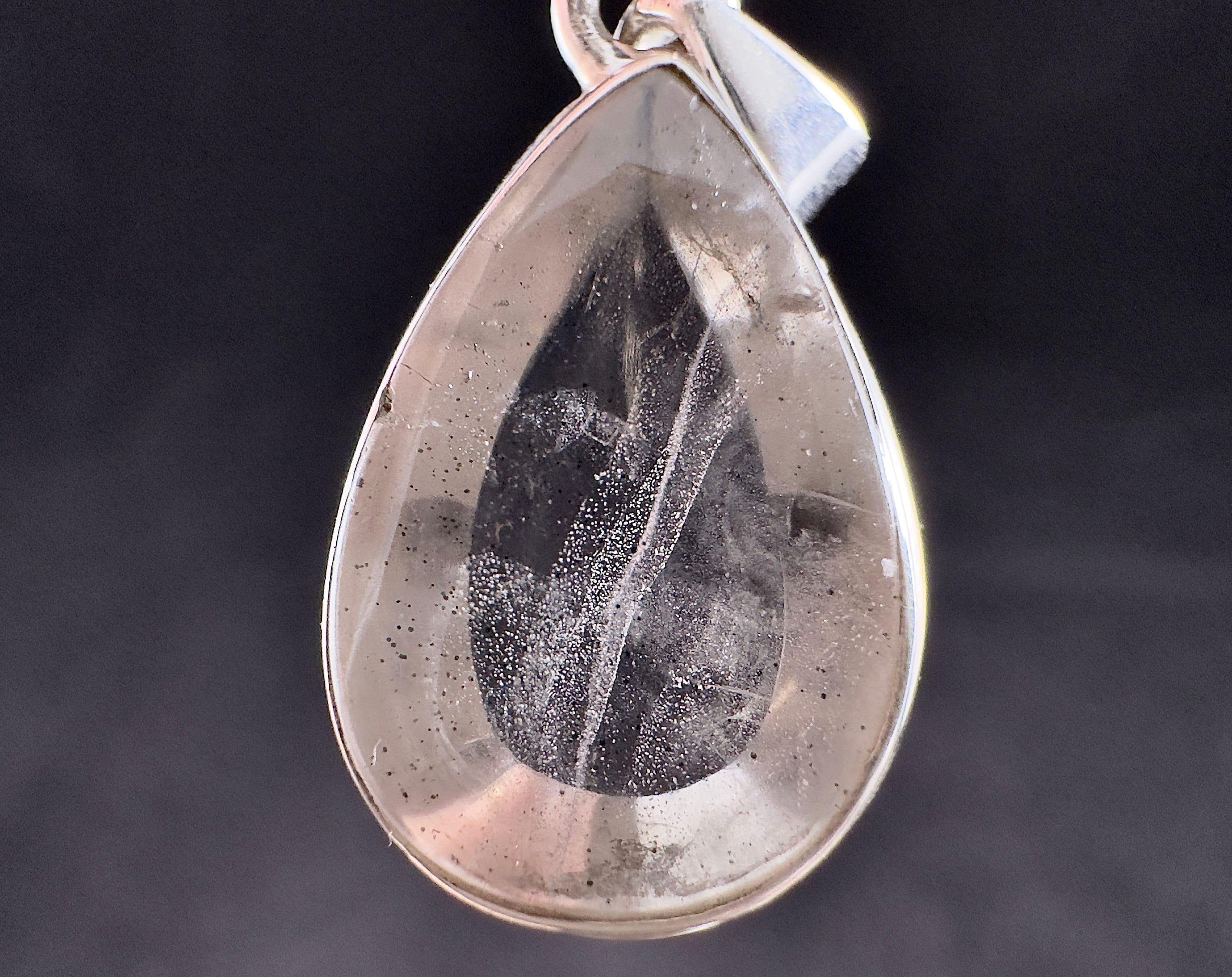 COVELLITE Pink Fire Quartz Crystal Pendant Necklace - Natural Healing Stone Jewelry for Women, Spiritual Energy & Chakra Balancing - Perfect for Meditation, Yoga & Gift Giving