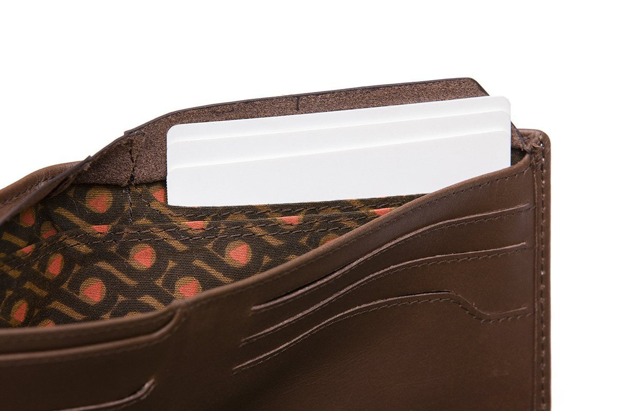 Bellroy Hide & Seek Wallet - Slim RFID Blocking Minimalist Leather Wallet for Men | Perfect for Travel, Everyday Carry & Secure Card Storage