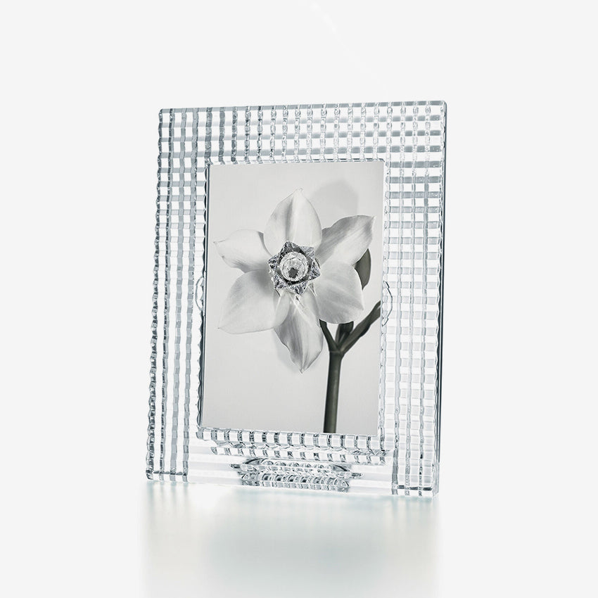 Baccarat Crystal Eye Photo Frame - Elegant Glass Picture Frame for Home Decor, Wedding Gifts & Luxury Display | Perfect for Displaying Cherished Memories in Living Rooms, Bedrooms or Offices