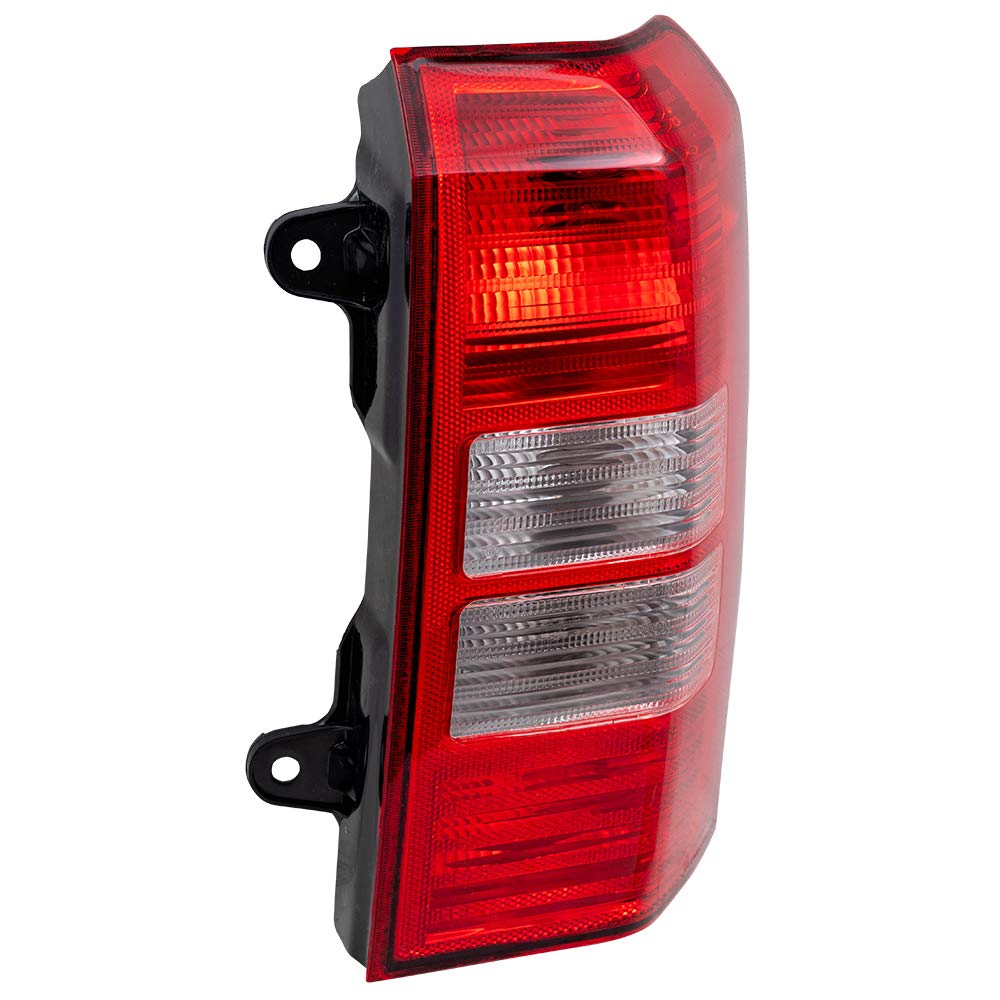 Brock Replacement Tail Light Set - Driver & Passenger Side Compatible with 2008-2017 Jeep Patriot (Part #5160365AG & 5160364AG) - Perfect for Night Driving & Vehicle Safety Upgrades