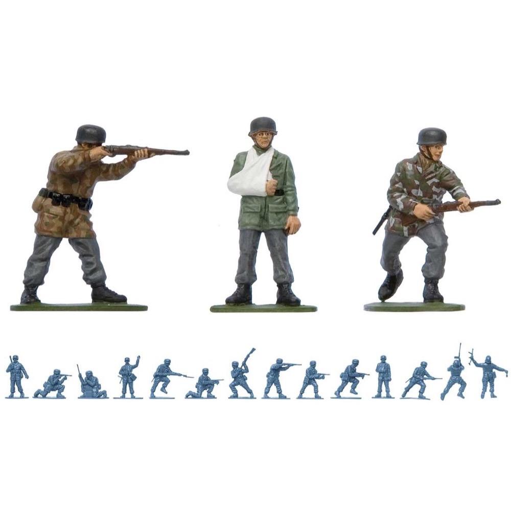 Airfix A02712V 1/32 Scale WWII German Paratroopers Model Kit - Perfect for Military History Enthusiasts & Diorama Building