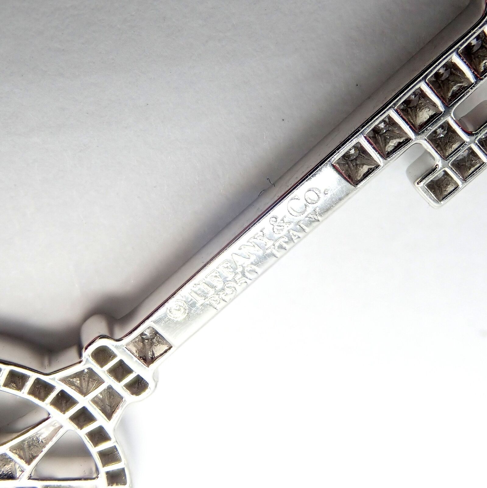 Authentic Tiffany & Co Platinum Diamond Key Star Pendant Necklace - Elegant Jewelry Gift for Women, Perfect for Anniversaries & Special Occasions