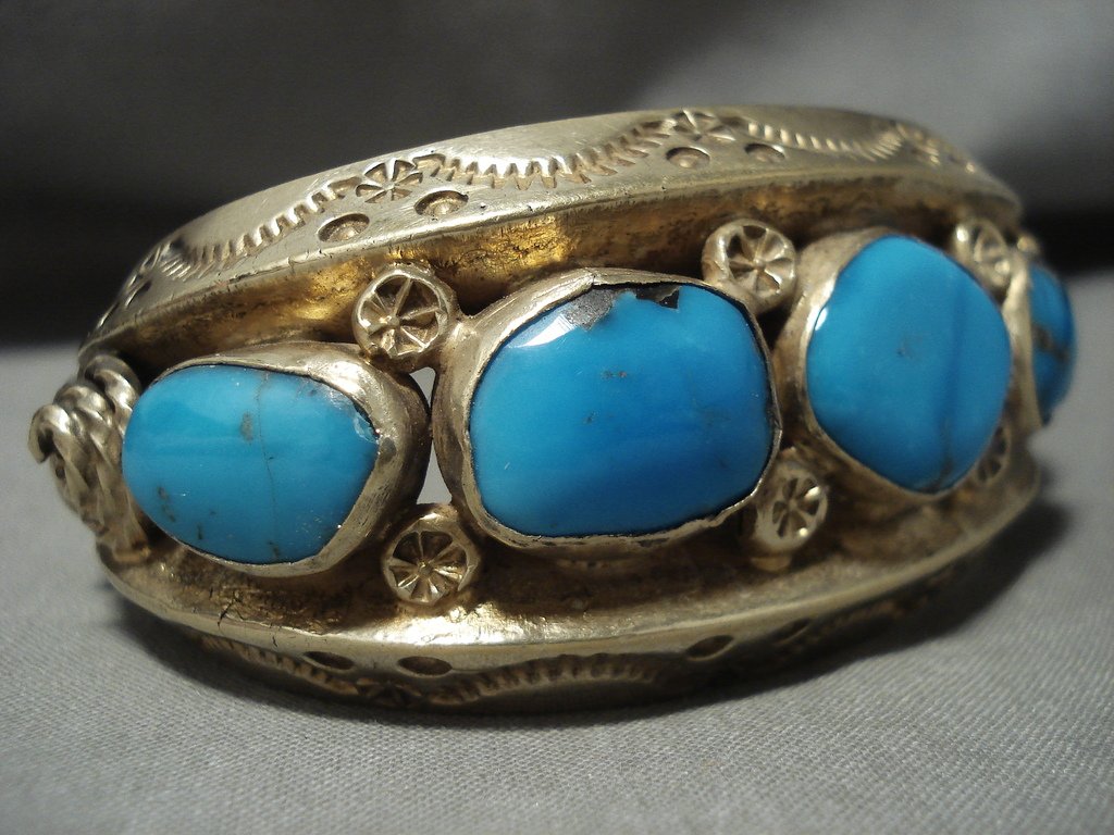 134 Gram Solid 14K Gold Sterling Silver Blue Carico Lake Turquoise Native American Handmade Bracelet – Perfect for Boho Fashion, Gift Giving & Cultural Jewelry Collections