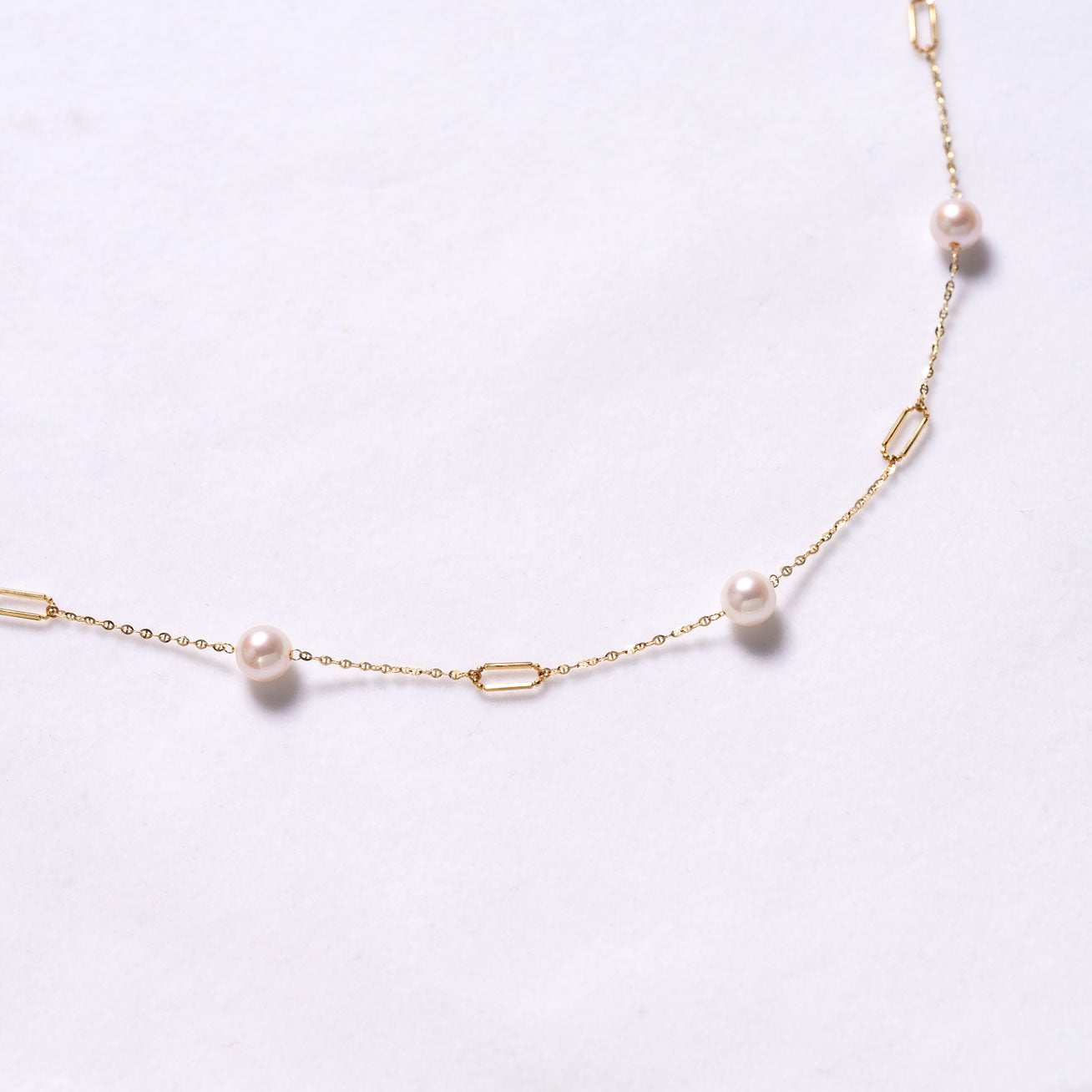 18K Gold Freshwater Pearl Necklace KN00129 - Elegant Jewelry Gift for Women, Brides & Special Occasions | Perfect for Weddings, Anniversaries & Formal Events