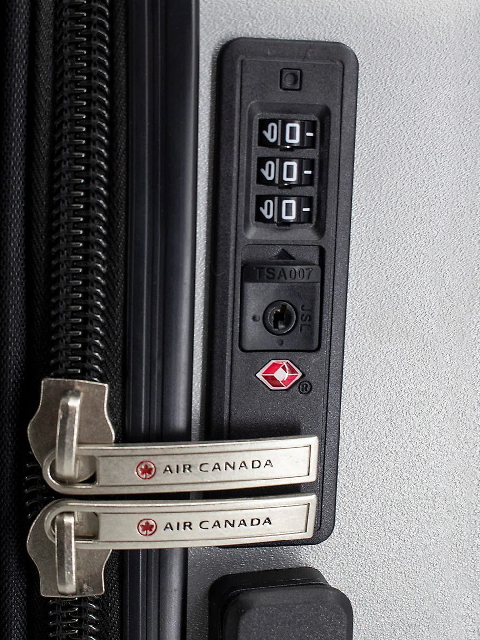 Air Canada Milan Large Expandable Hardshell Suitcase - Durable Spinner Luggage for Travel, Business Trips & Vacations