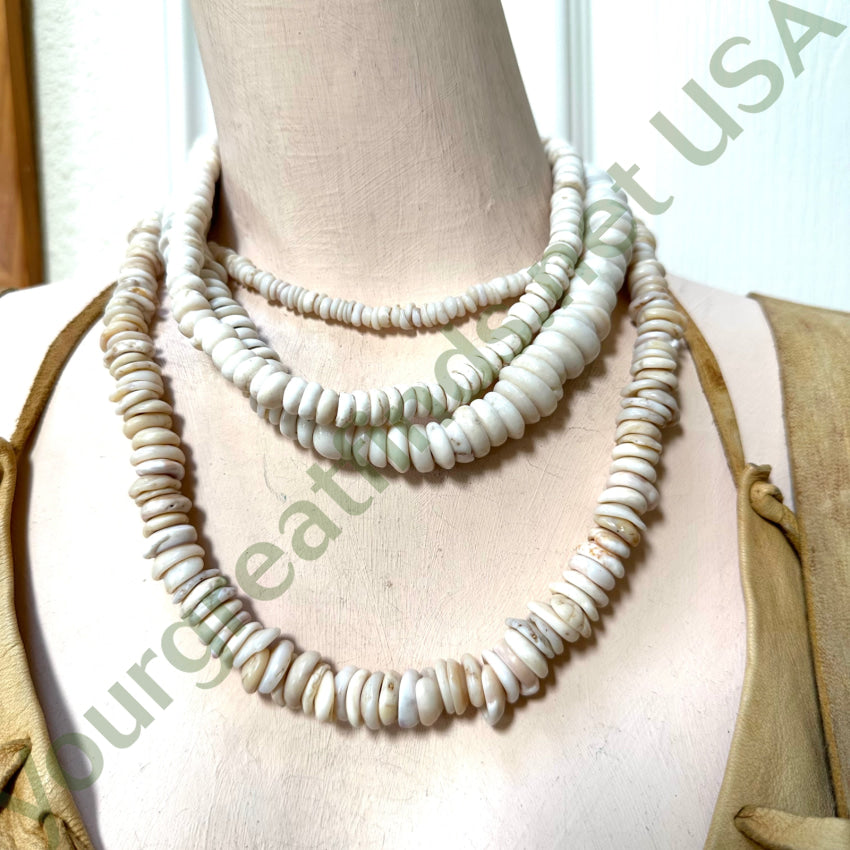 Vintage Hawaiian Puka Shell Necklace 14.5