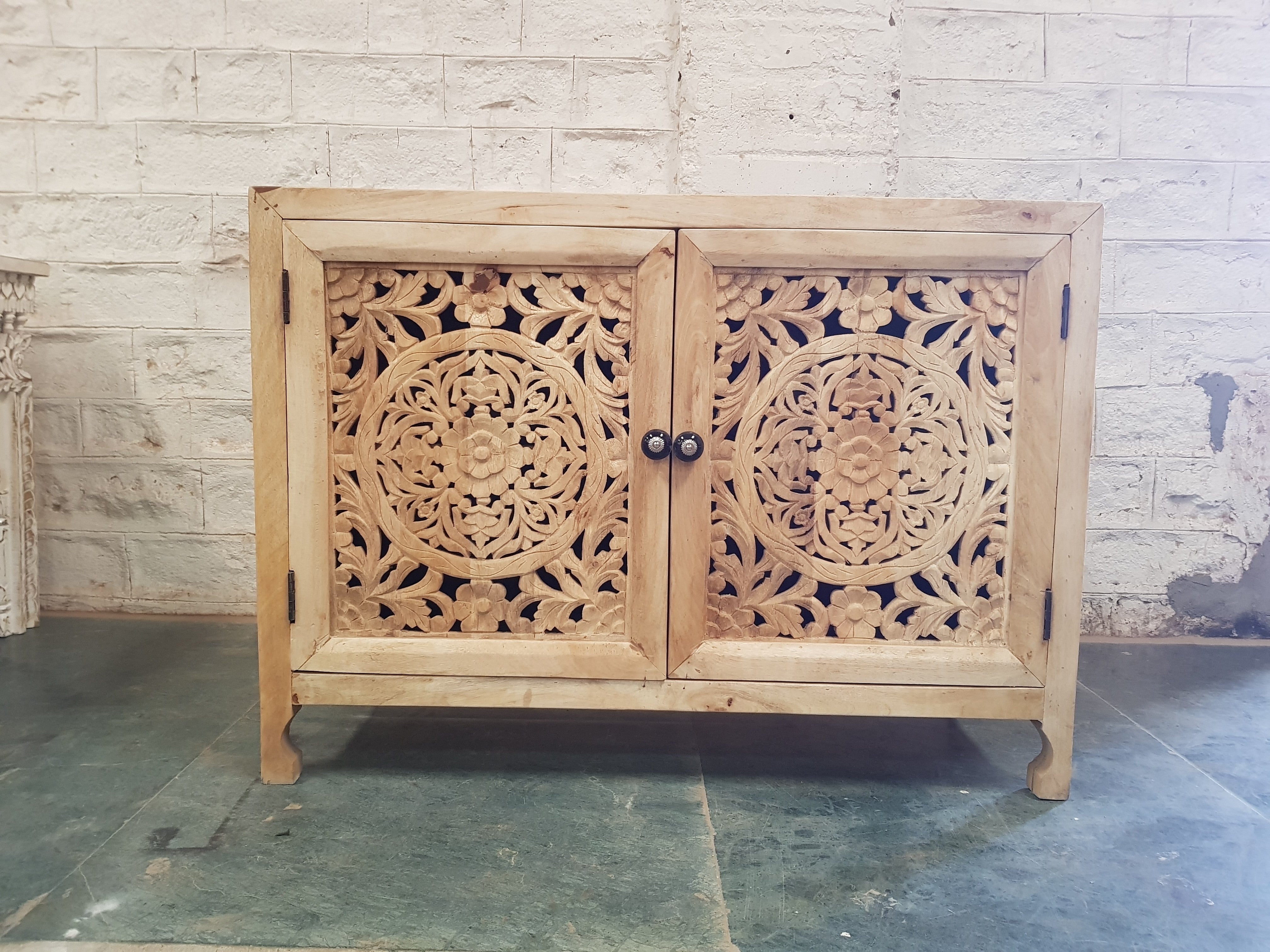 Hand Carved Indian Solid Wood Buffet Cabinet Sideboard - Traditional Dynasty Design for Dining Room Storage & Display