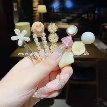 Korean Style Pearl Barrettes Hair Clips - Marble Alligator Bobby Pins with Rhinestones & Artificial Pearls - Elegant Hair Accessories Set for Girls & Women (2-Pack, Random Design) - Perfect for Weddings, Parties & Daily Styling