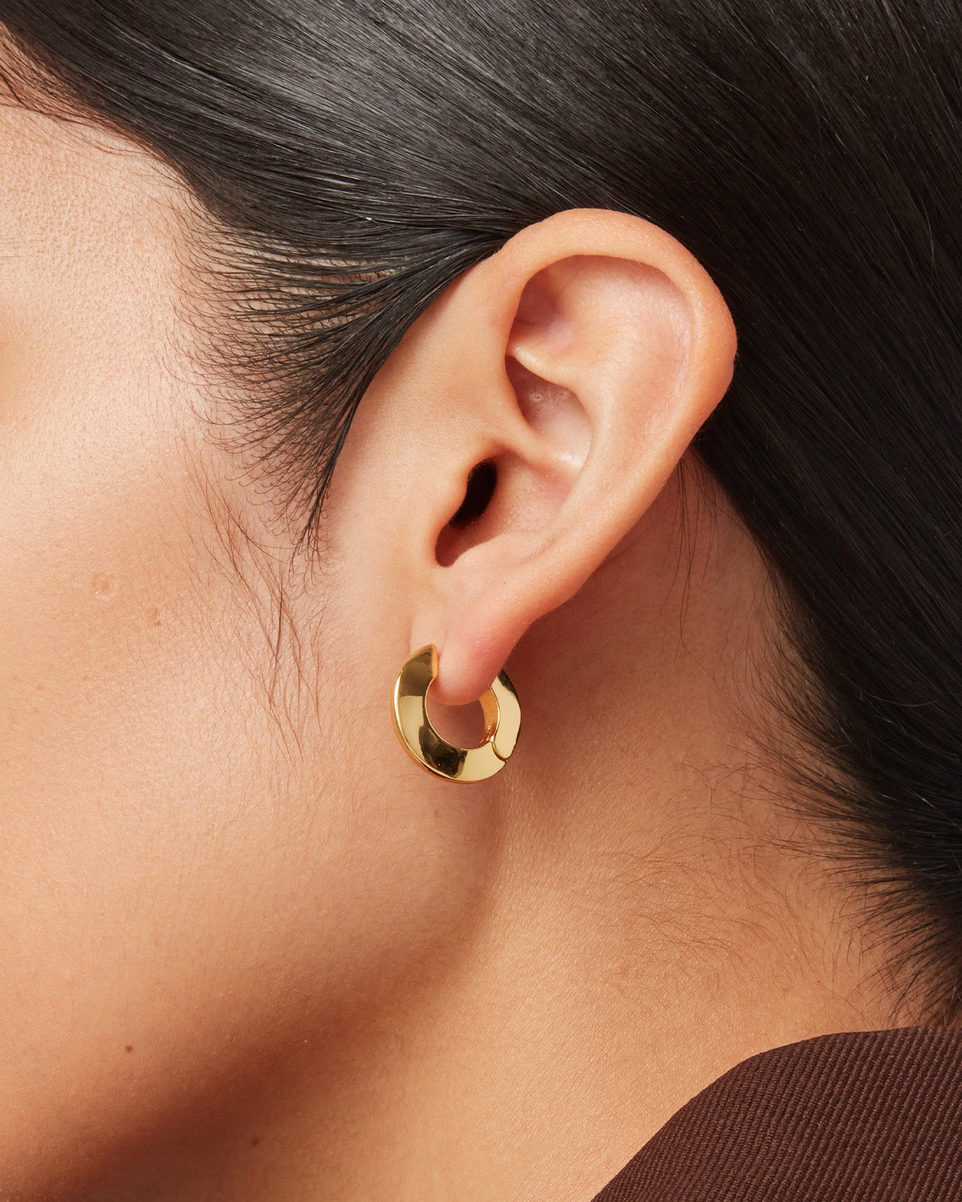 Toni Small Hinged Hoop Earrings for Women - Classic Gold/Silver Minimalist Hoops for Everyday Wear, Work & Date Night